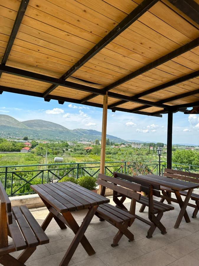 Bed & Breakfast Local Living Edi Berat Kültér fotó