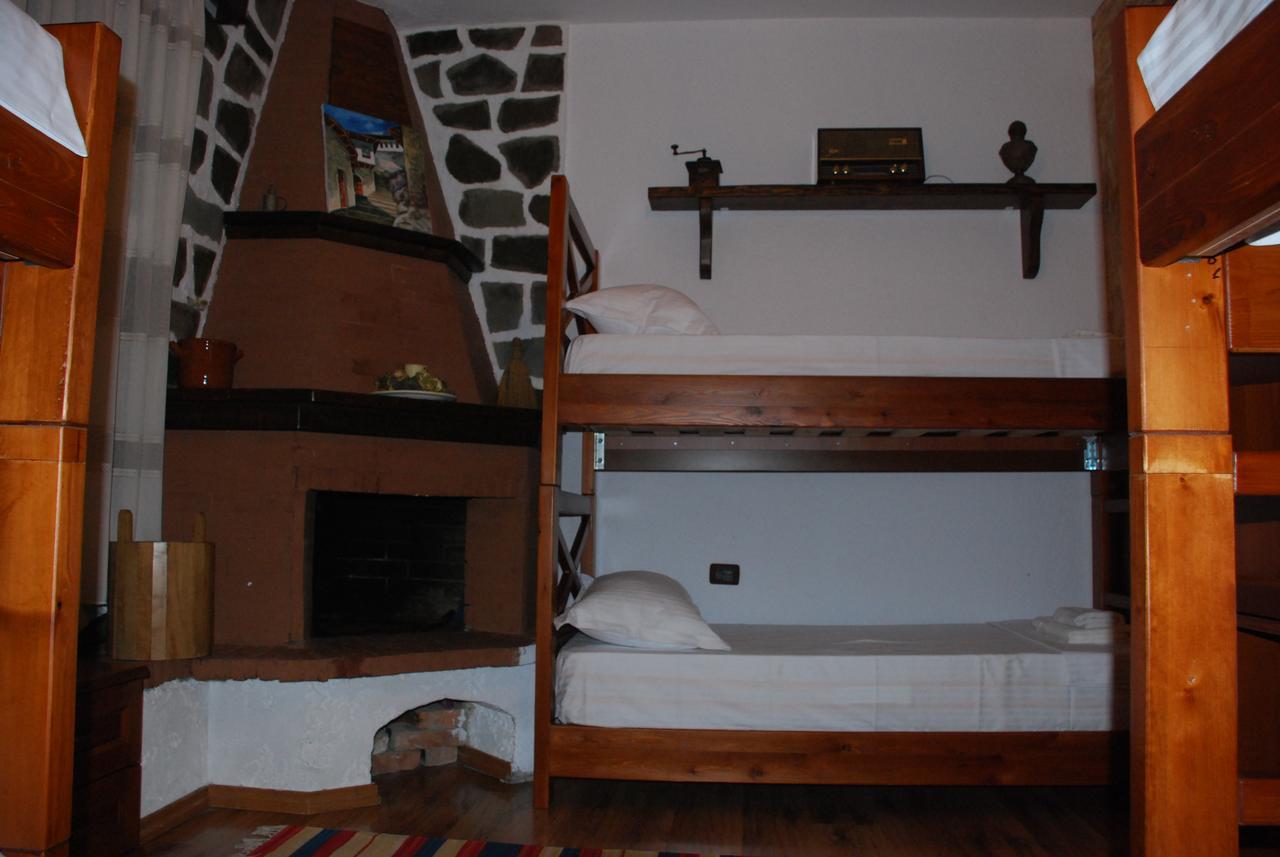 Bed & Breakfast Local Living Edi Berat Kültér fotó