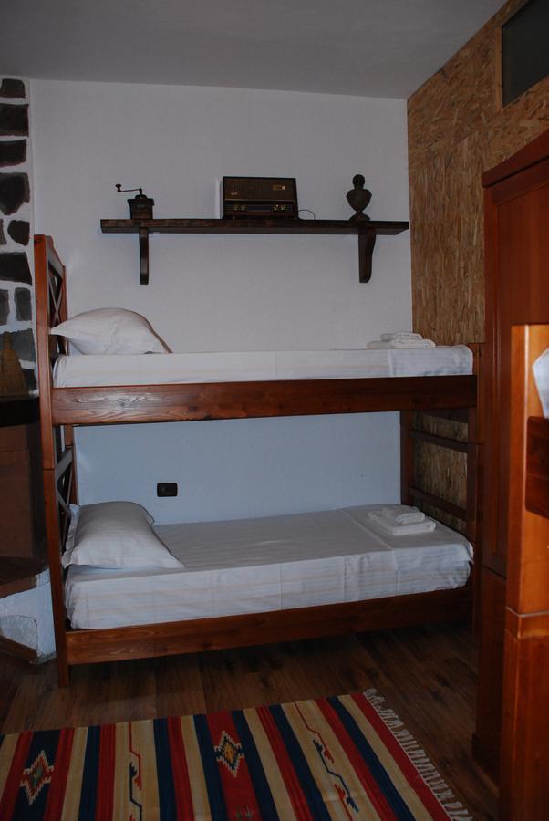 Bed & Breakfast Local Living Edi Berat Kültér fotó