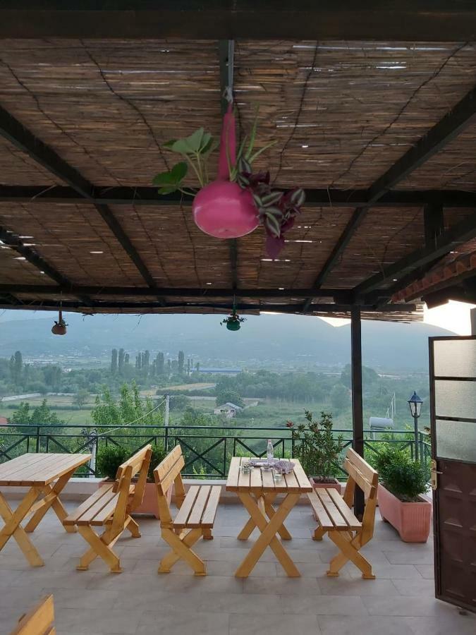 Bed & Breakfast Local Living Edi Berat Kültér fotó